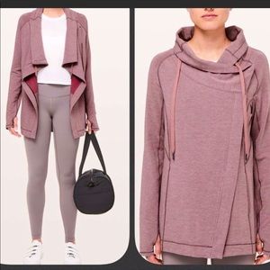 Lululemon Easy Coast wrap - Merlot